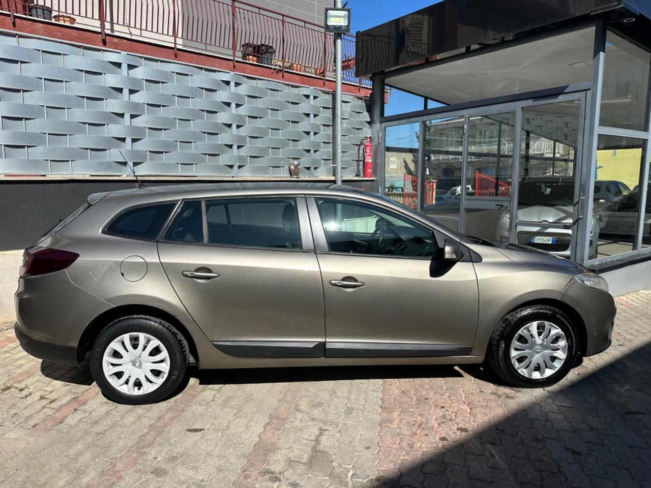 Renault Mégane 1.5 dCi 90CV SporTour 2011