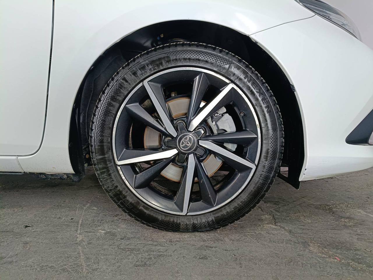 TOYOTA Auris II 2015 - Auris 1.8h Style cvt