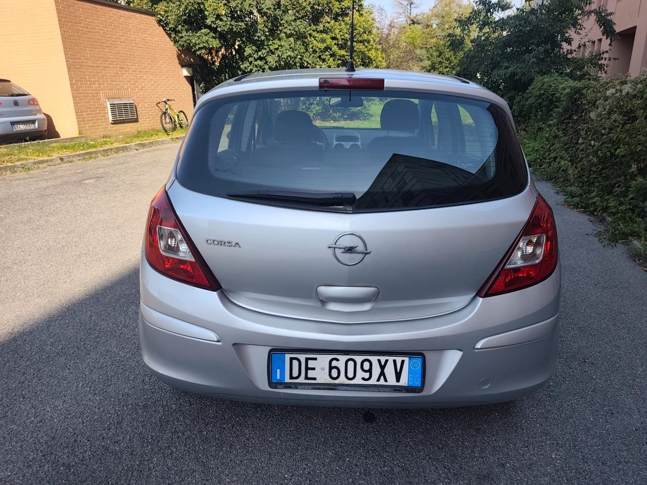 Opel Corsa 1.2 Benz 5 porte euro 4