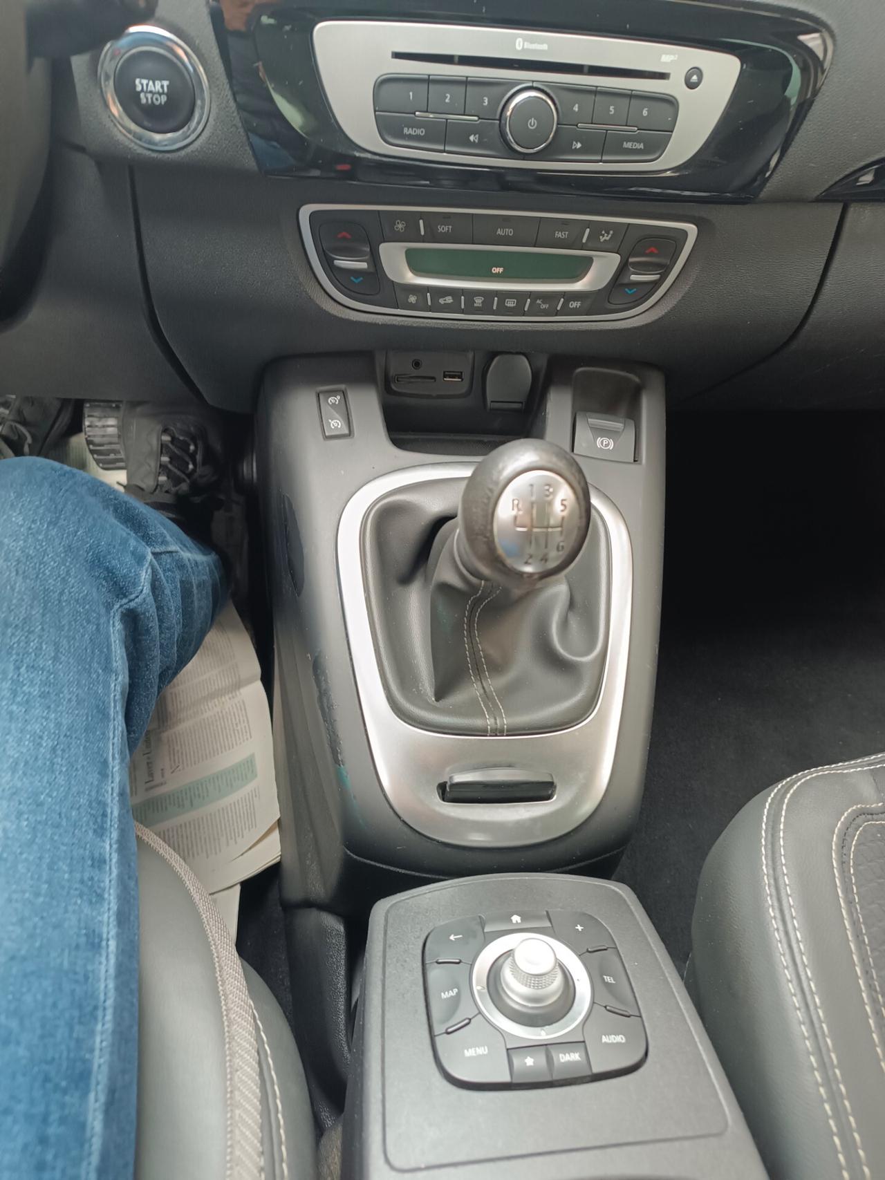 Renault Scenic Scénic dCi 110 CV LIMITED BOSE NAVI CAMERA