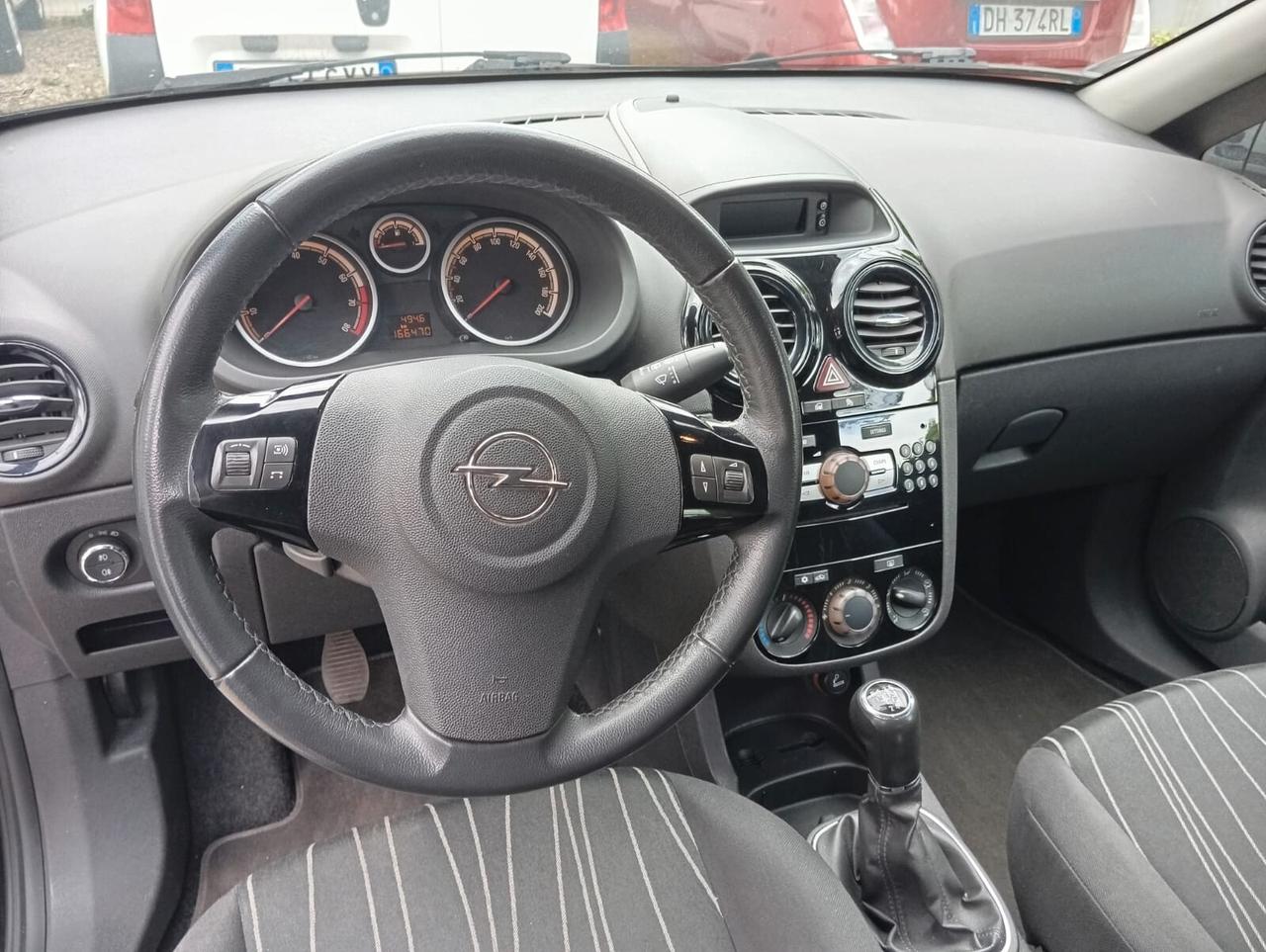 Opel Corsa 1.2 3 porte Edition