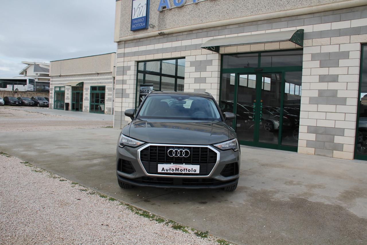 Audi Q3 SPB TDI S tronic Business (KW 110 - CV 150)
