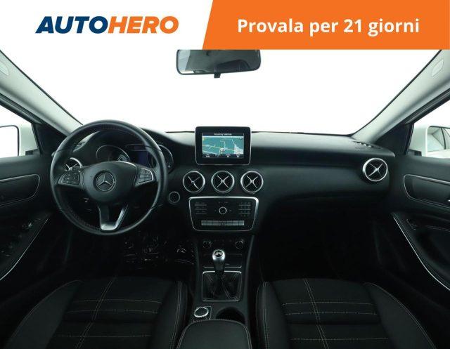 MERCEDES-BENZ A 180 d Sport