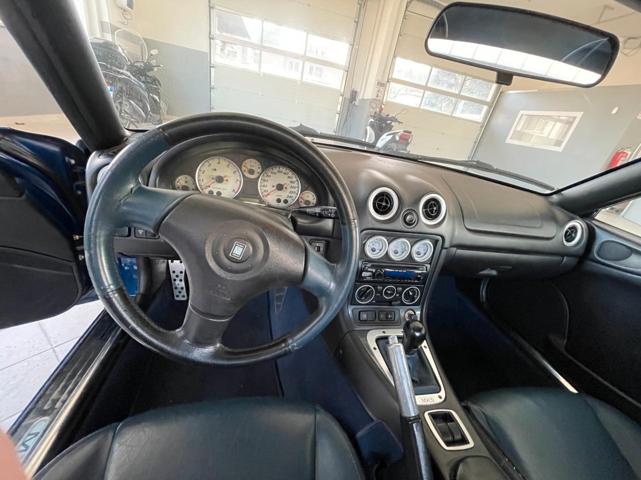 Mazda MX-5 1.8i 16V cat 10th Anniversary