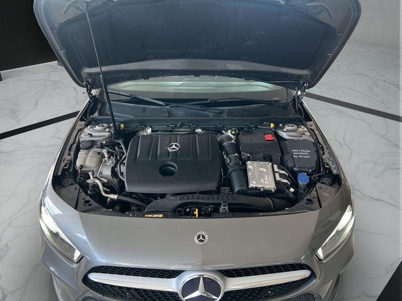 Mercedes-Benz Classe A A 180 d Sport auto