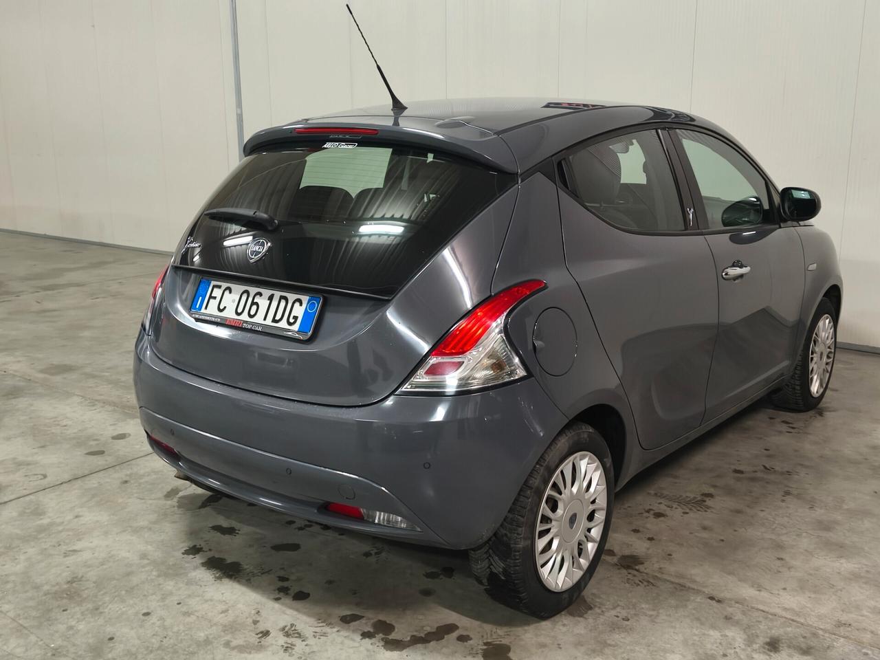 Lancia Ypsilon 1.3 MJT 16V 95 CV 5 porte Platinum