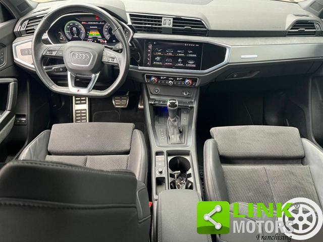 AUDI Q3 S-tronic S-line plug-in Hybrid Identity Black