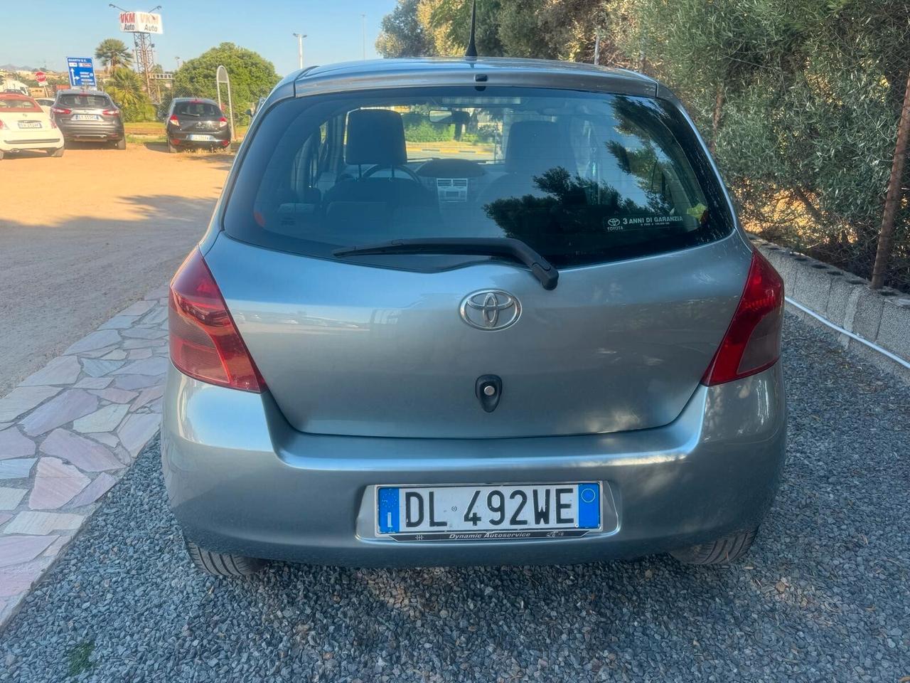 Toyota Yaris 1.0 5 porte