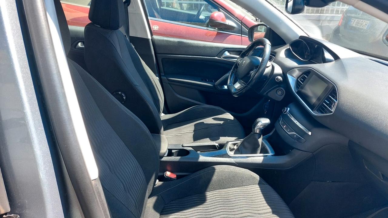 Peugeot 308 BlueHDi 100 1.6 HDI