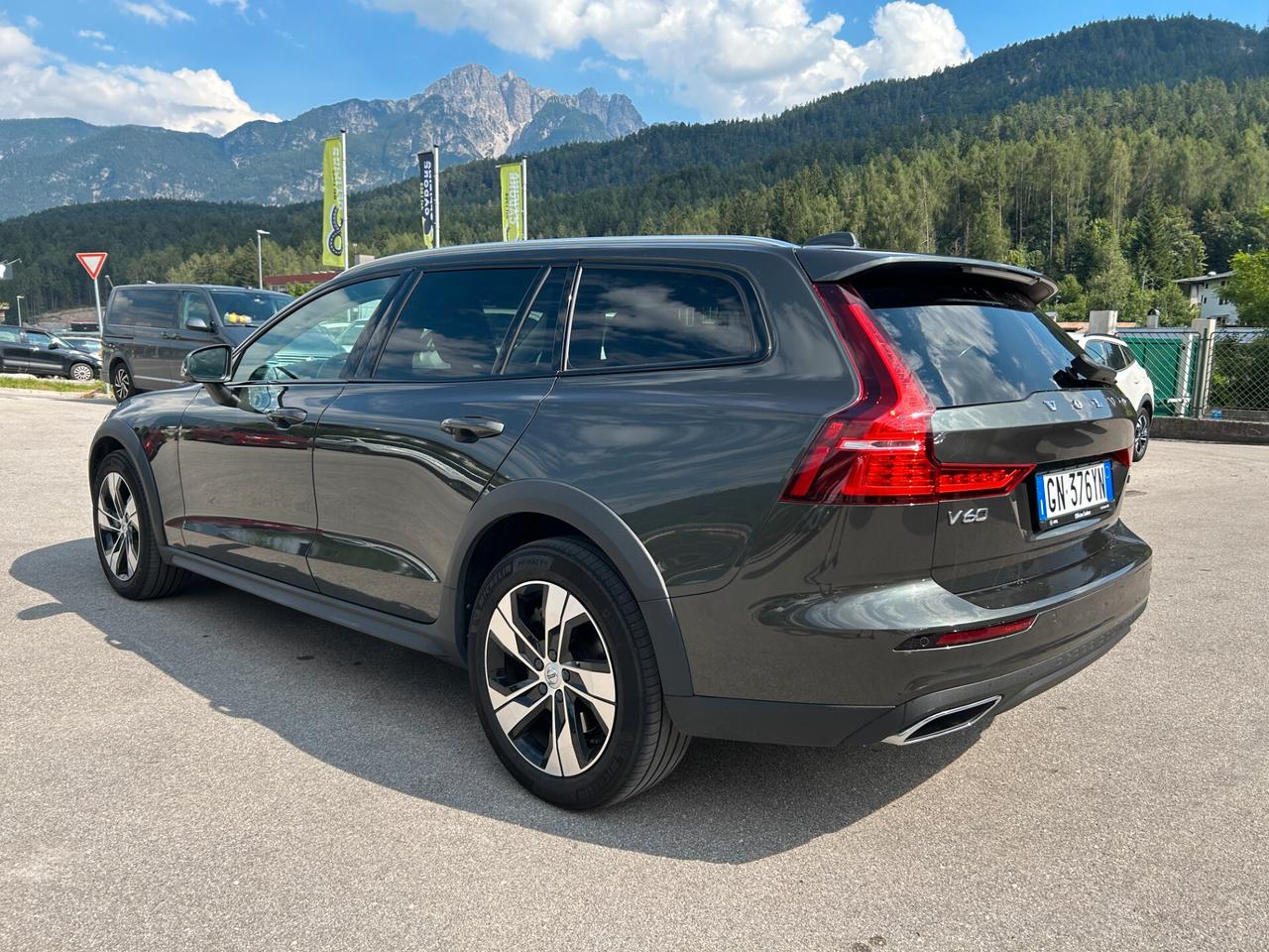 Volvo V60 Cross Country V60 Cross Country B4 (d) AWD automatico Ultimate