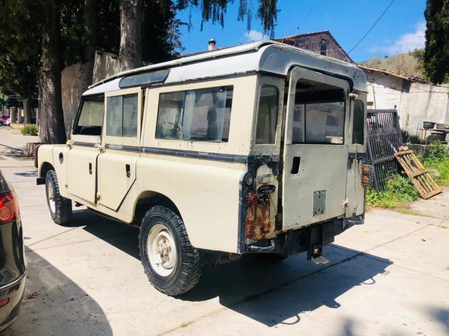 Land Rover Defender 109 Lungo D