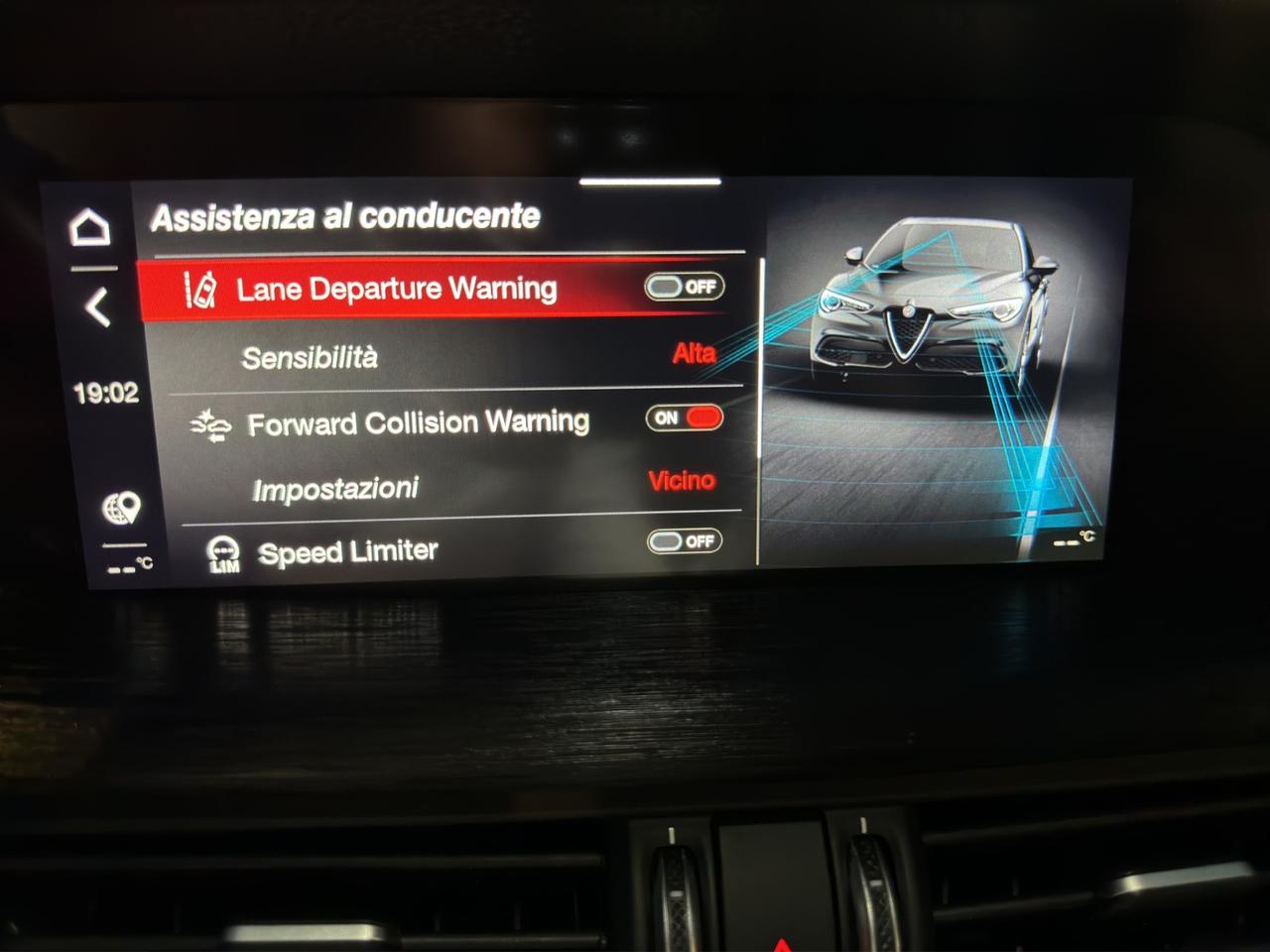Alfa Romeo Stelvio 2.2 Turbodiesel 160 CV AT8 RWD Business