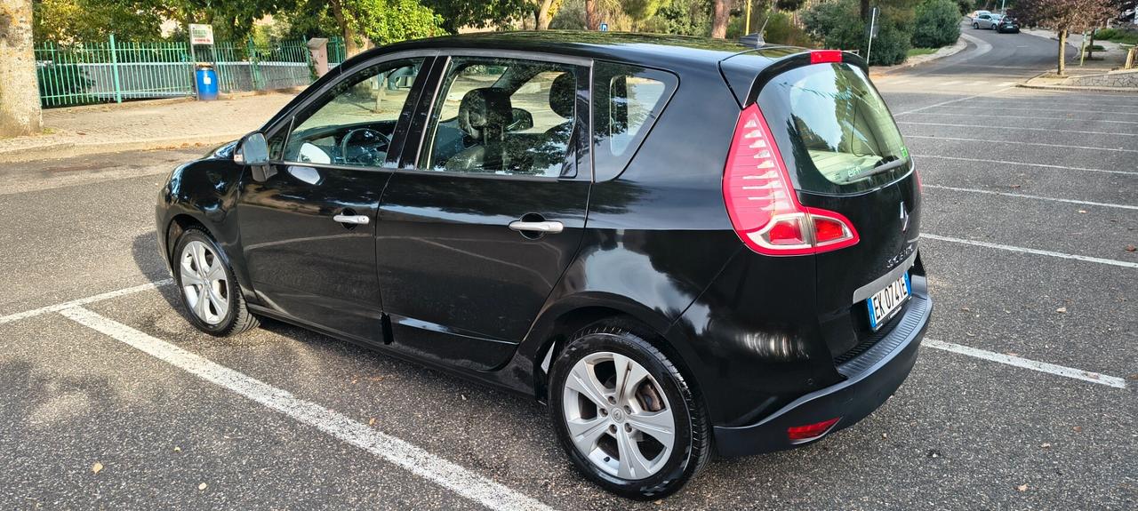 Renault Scenic Scénic X-Mod 1.5 dCi 110CV Luxe