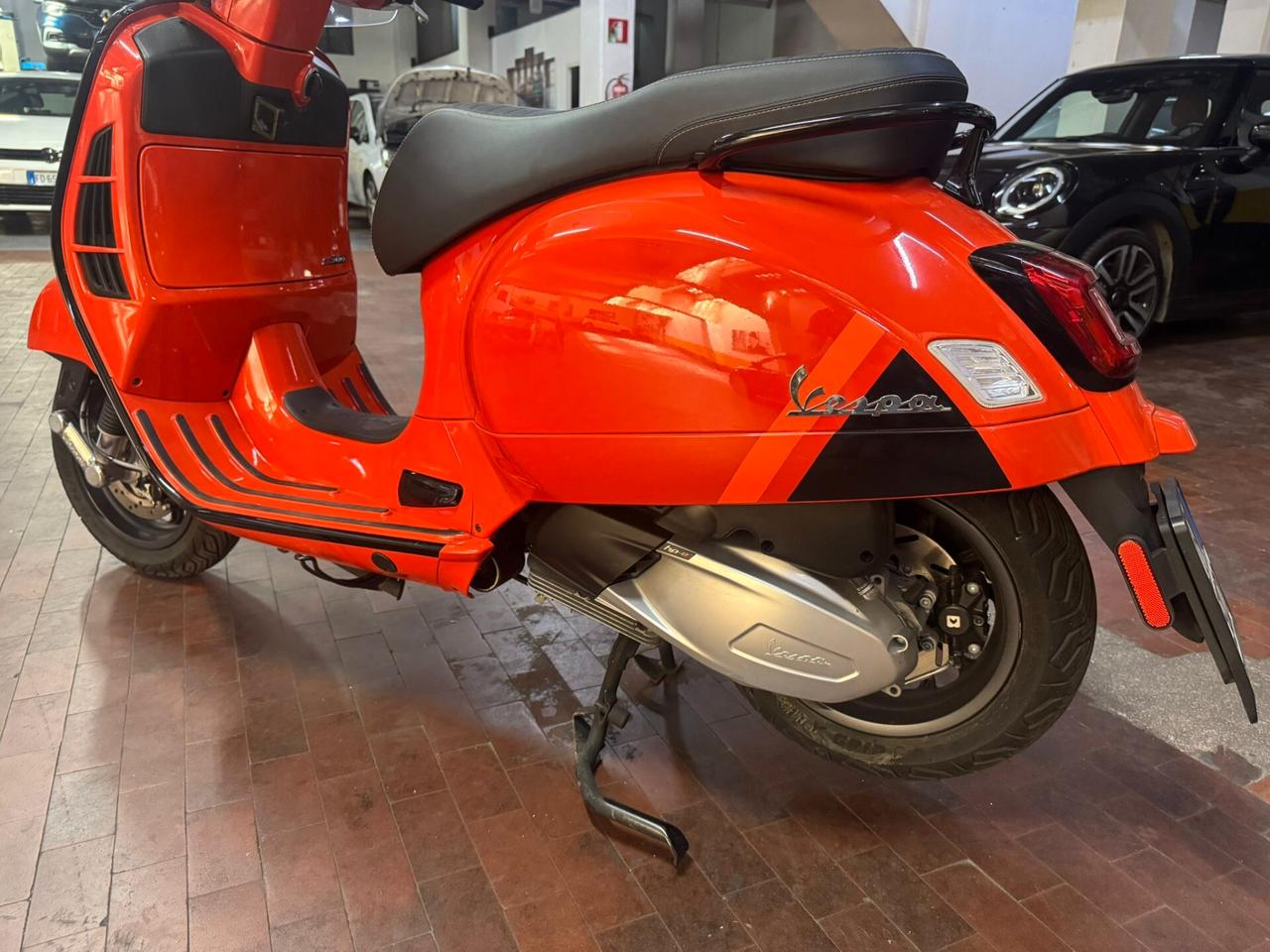 Piaggio Vespa 300 GTS