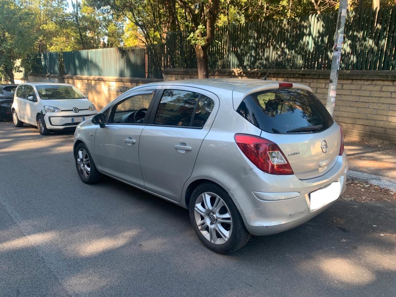 Opel Corsa 1.4 16V 5P 2011 UNICO PROPRIETARIO