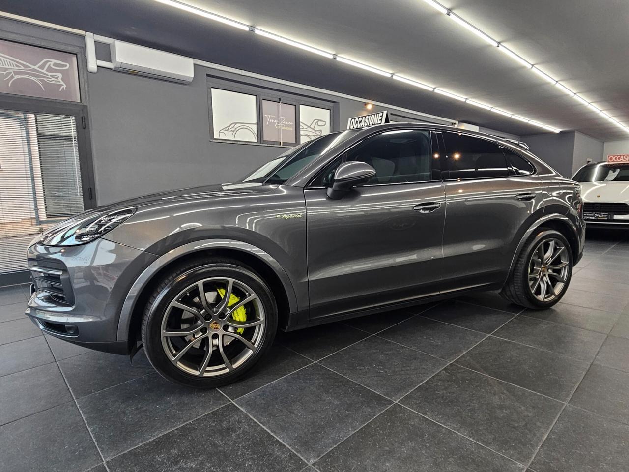 Porsche Cayenne 3.0 V6 E-Hybrid Platinum Edition