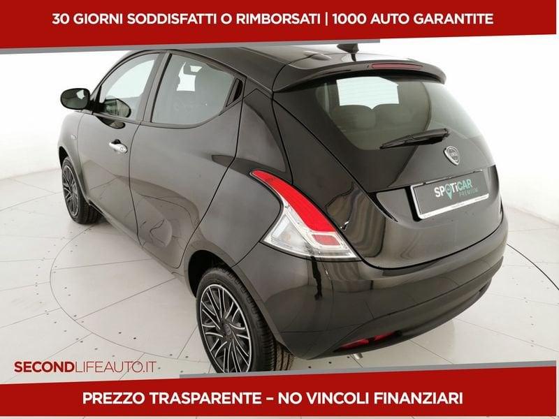 Lancia Ypsilon 1.0 firefly hybrid Gold s&s 70cv 5p.ti