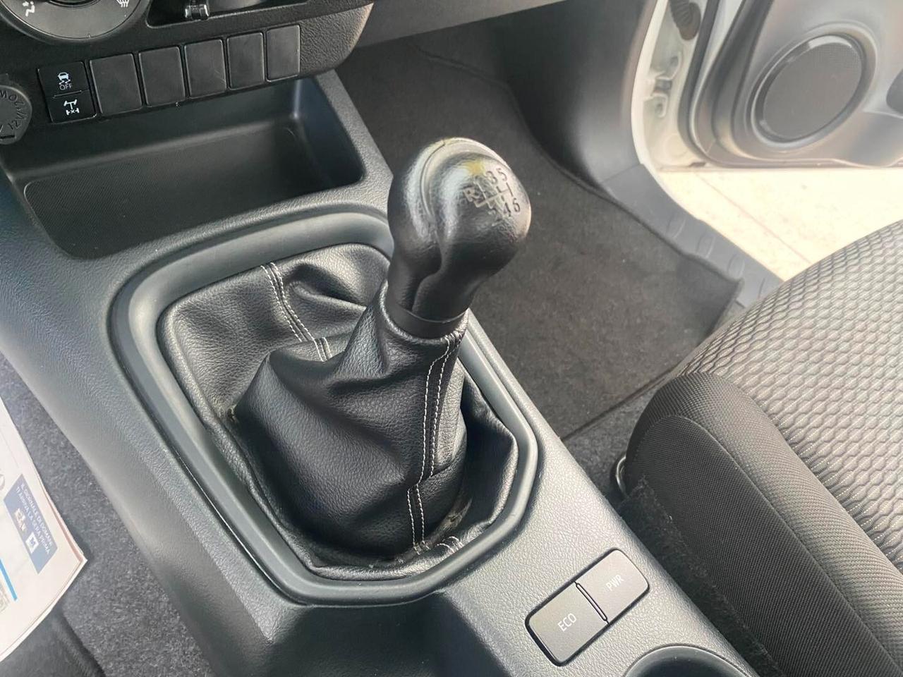 Toyota Hilux 2.4 D-4D 4WD 2 porte Single Cab Comfort