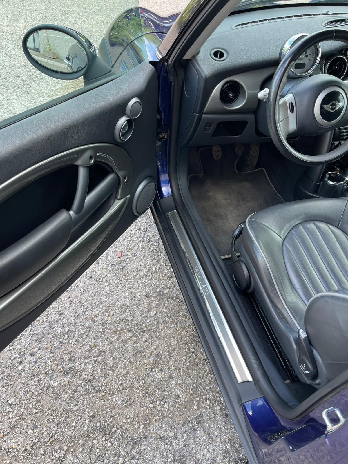 MINI COOPER 1.6 -BENZINA-80000Km-NEOPATENTATI