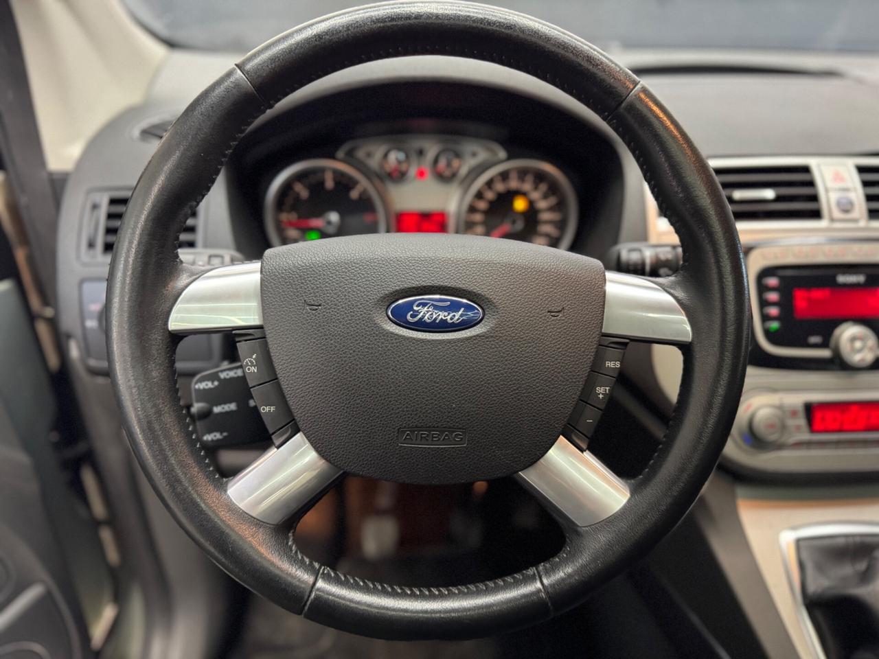 Ford Kuga 2.0 TDCi ADATTA NEOPATENTATI 136 CV 4WD Titanium DPF