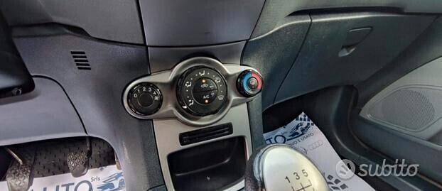 Golf 7 più Ford Fiesta per commercianti