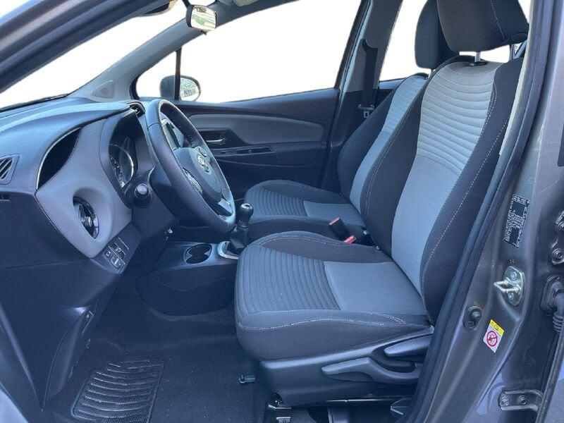 Toyota Yaris III 2017 5p 1.0 Active my18