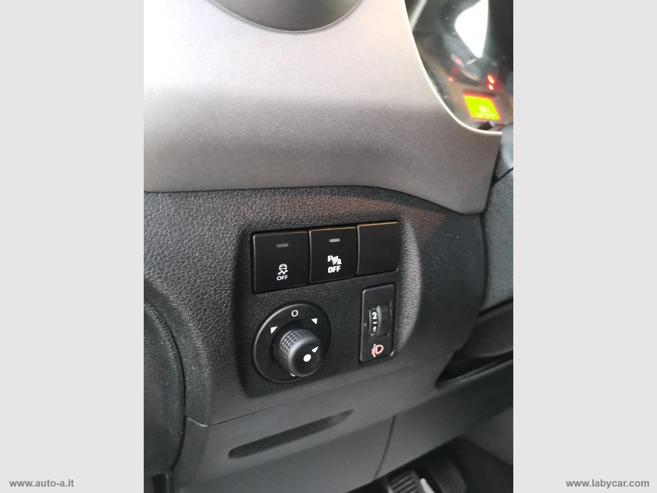 PEUGEOT Partner Tepee BlueHDi 100 Outdoor