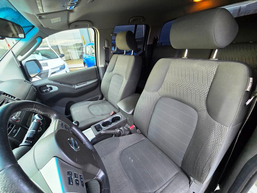 Nissan Navara 2.5 dCi 190CV "LE"