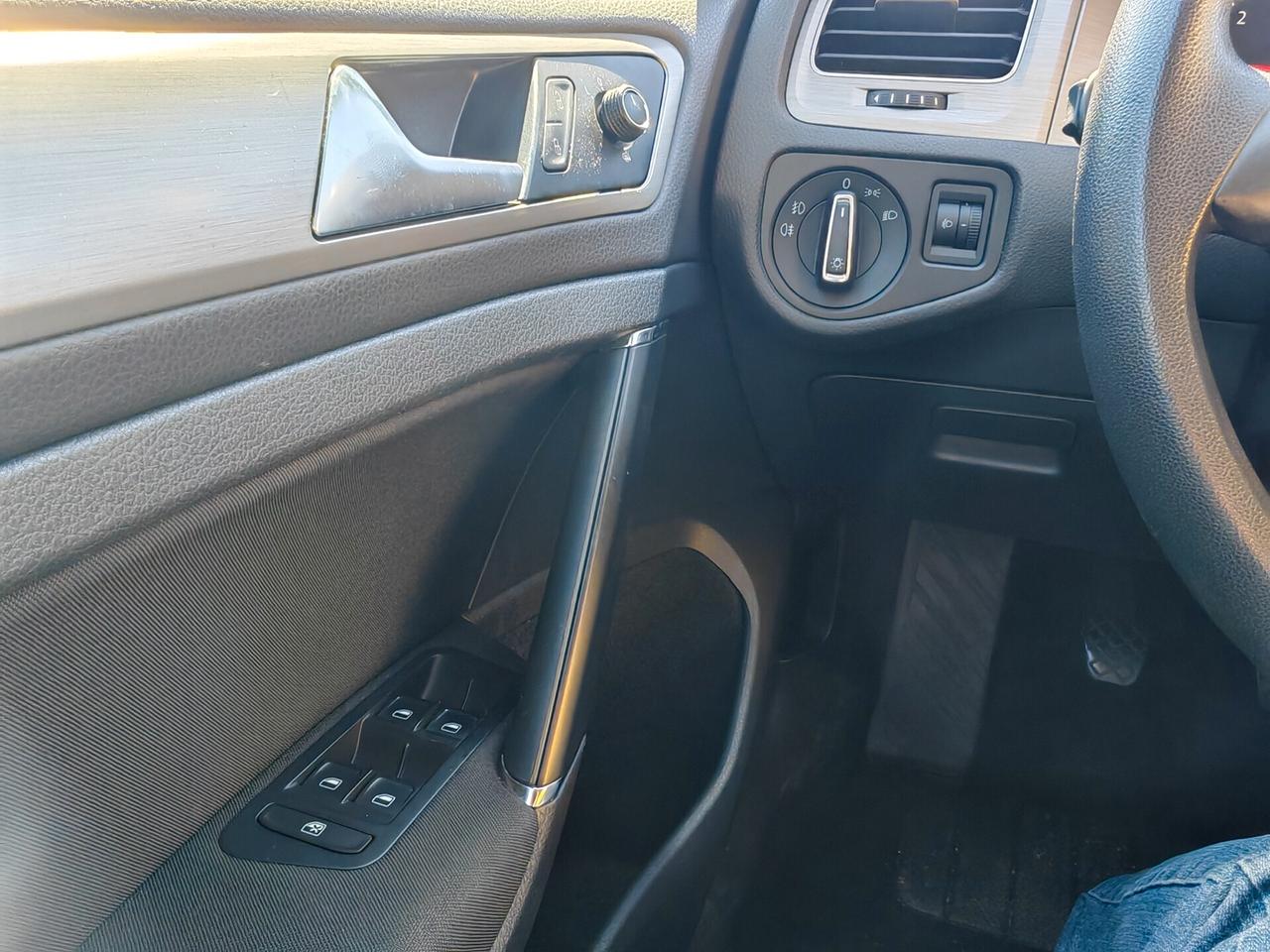 Volkswagen Golf 1.6 TDI 5p. Incidentata/Sinistrata
