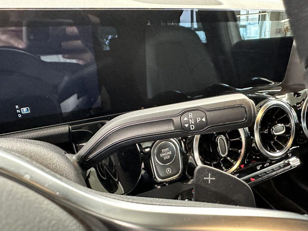 Mercedes GLA 200 200 D Business 8G-DCT