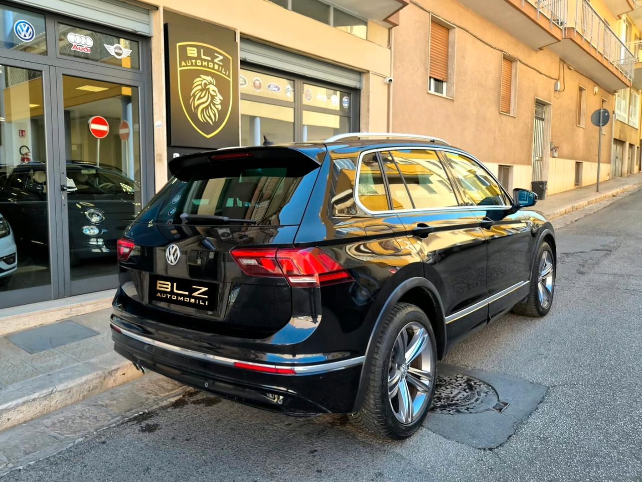 Volkswagen Tiguan 1.6 TDI SCR Sport BlueMotion Technology R-Line Edition