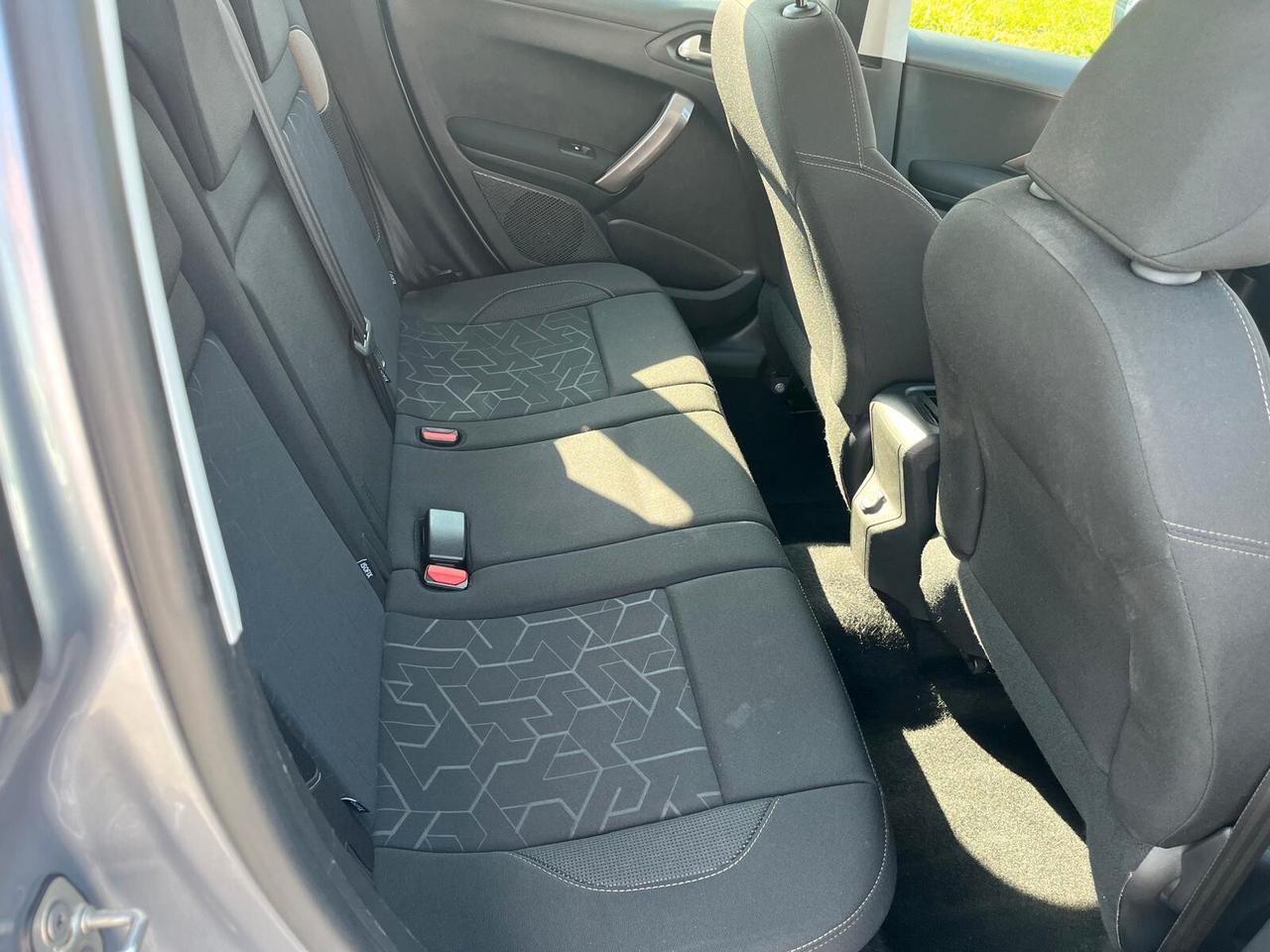 Peugeot 2008 BlueHDi 100 Active **NEOPATENTATI**
