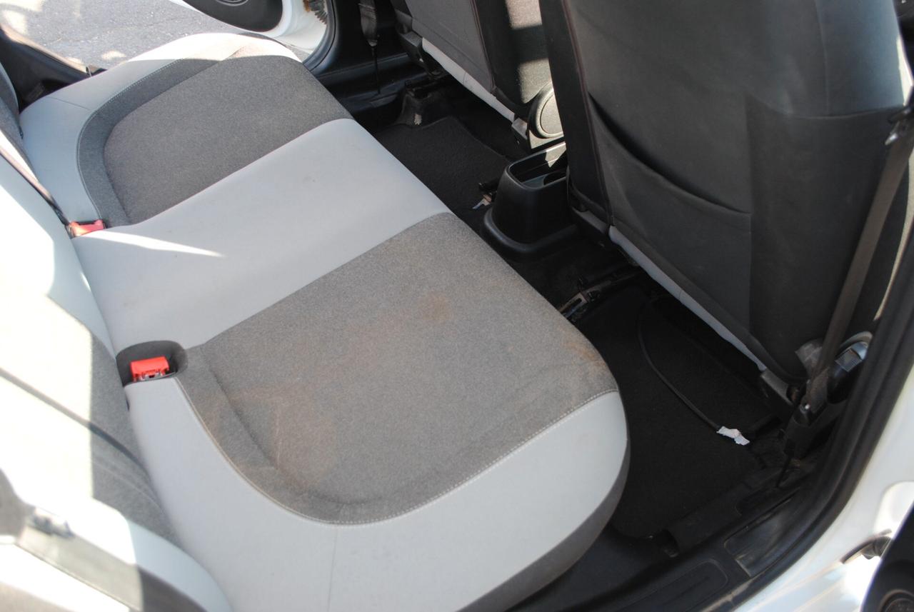 FIAT PUNTO 1.4 BENZ/GPL 77 CV OK NEOPATENTATI