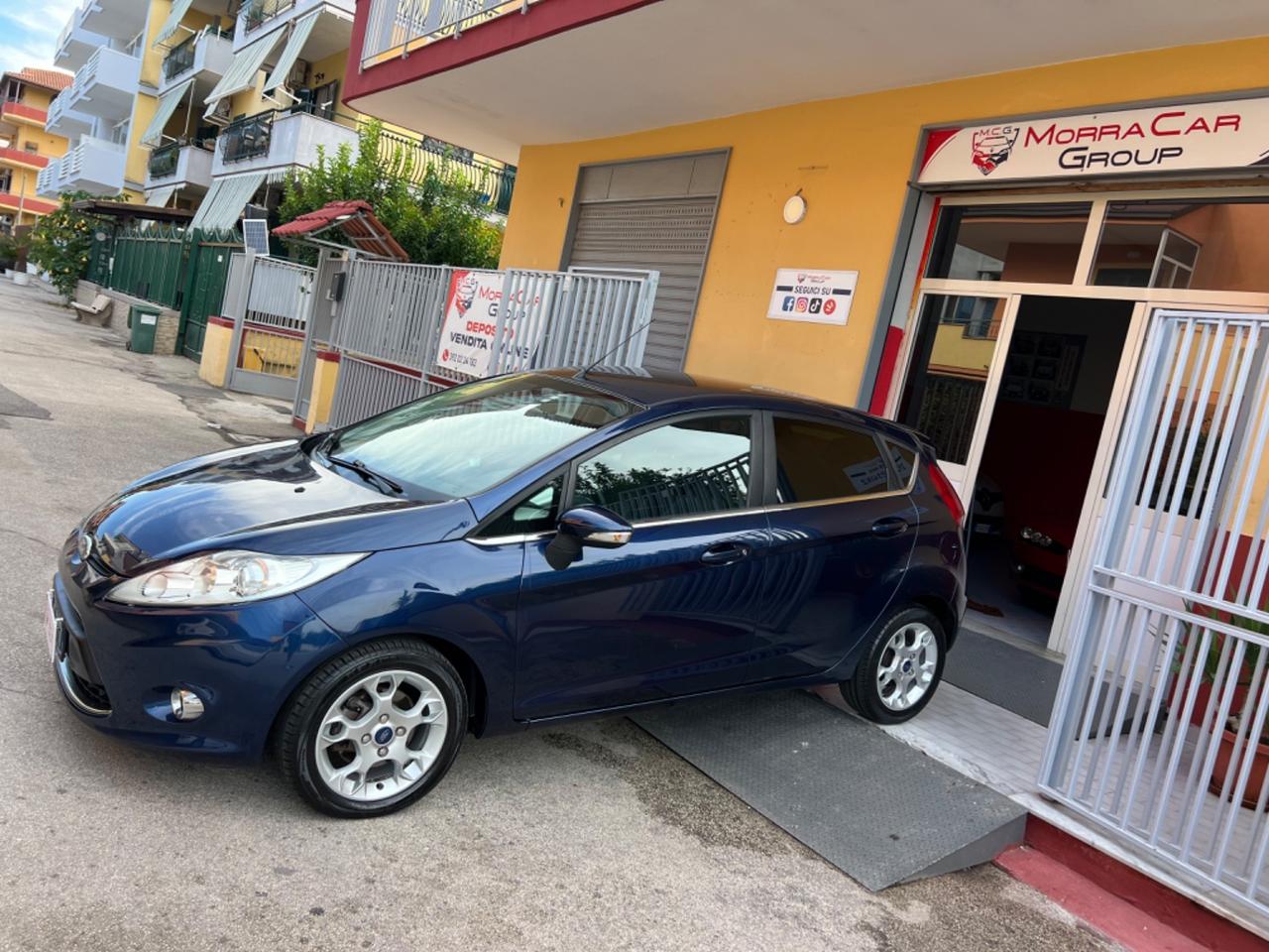 Ford Fiesta 1.4 16V 5p. Bz.- GPL Titanium Bs.