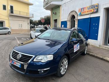 Volkswagen Passat 2.0 TDI DPF Var. Highline NAVI I FULL