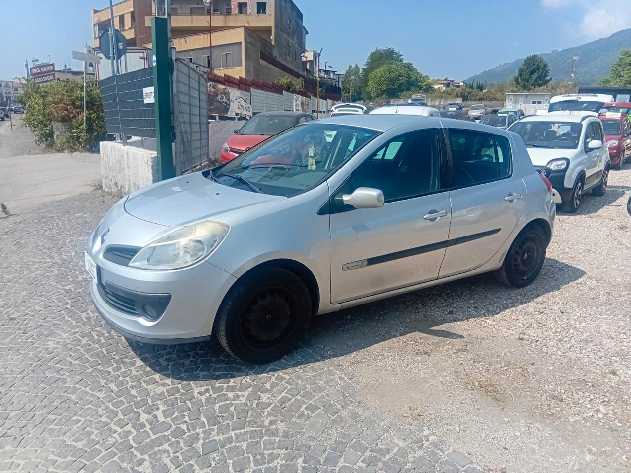 Renault Clio Storia 1.2 5 porte GPL Confort