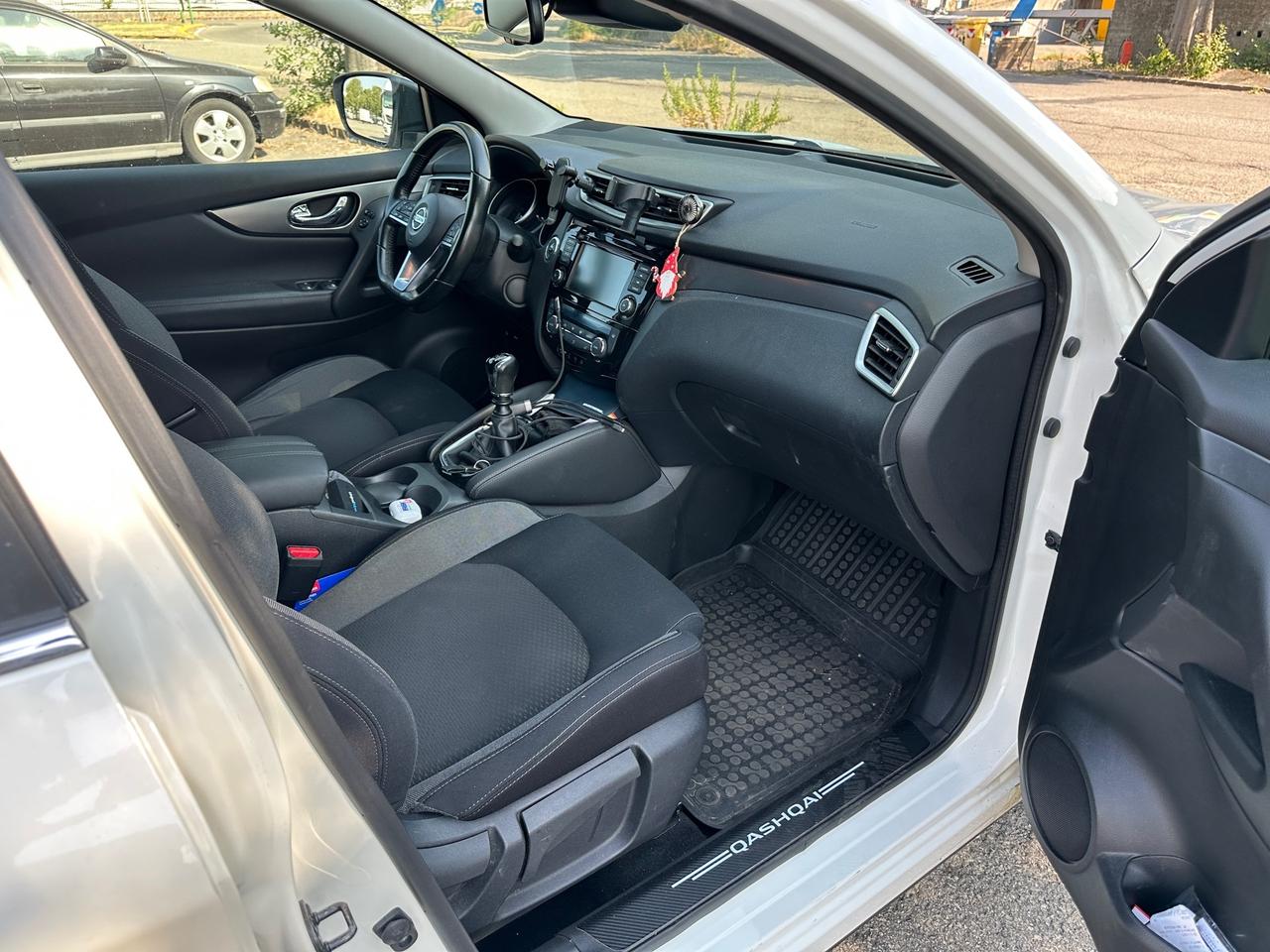 Nissan Qashqai 1.3 DIG-T 140 CV Tekna+