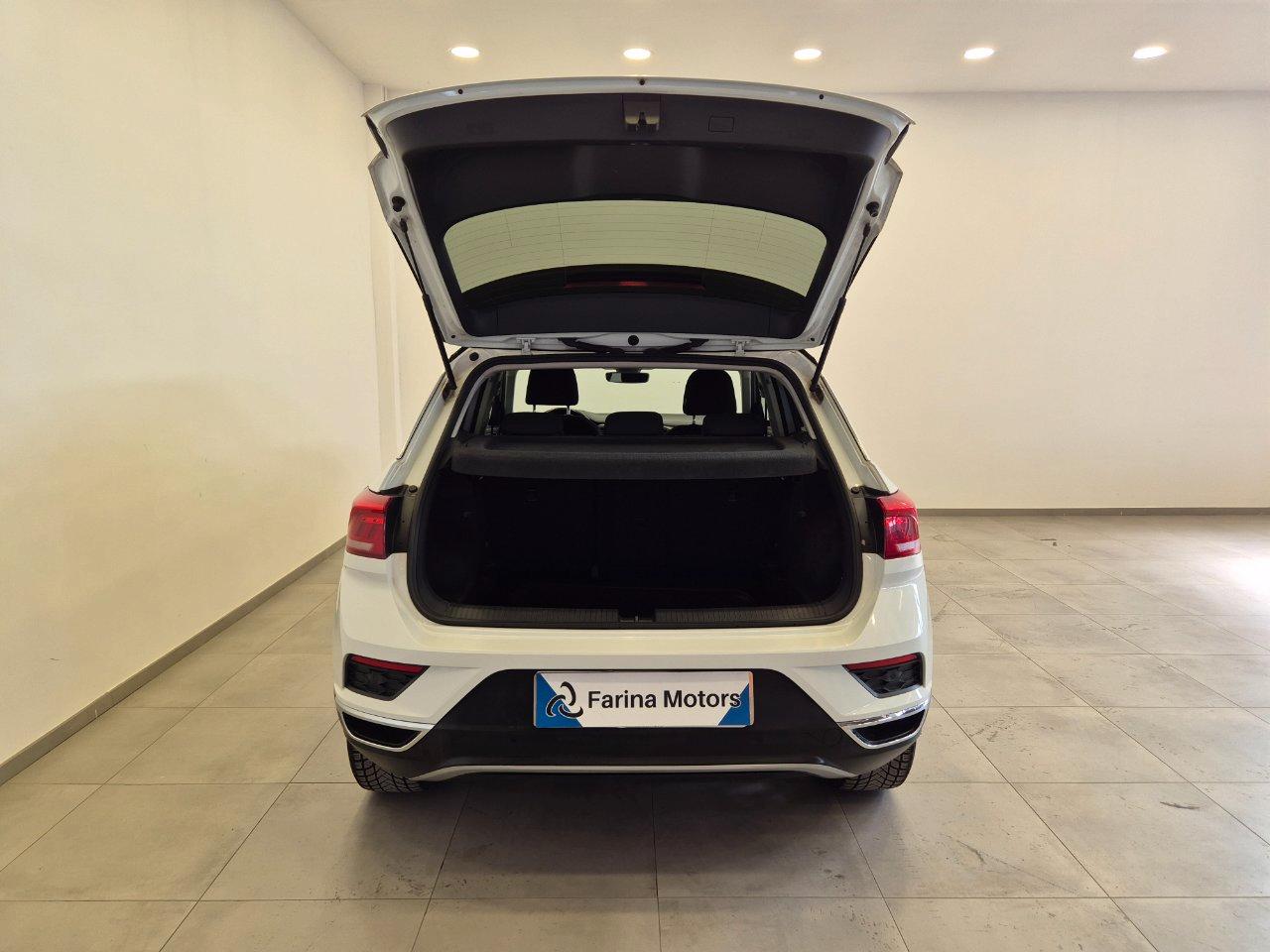 Volkswagen T-Roc 1.0 tsi Style 115cv - NEOPATENTATI - Sens. Park. - Carplay