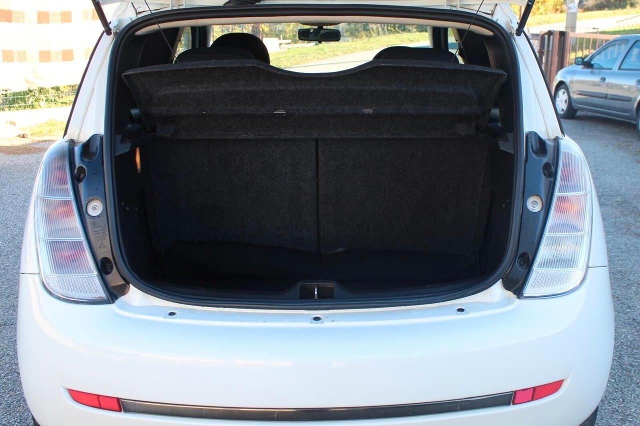 Lancia Ypsilon 1.3 MJT 90 CV Platino