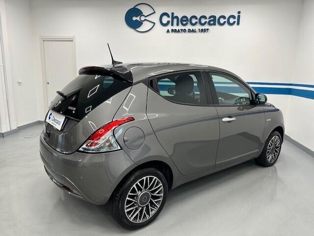 Lancia Ypsilon 1.0 firefly hybrid Gold Plus s