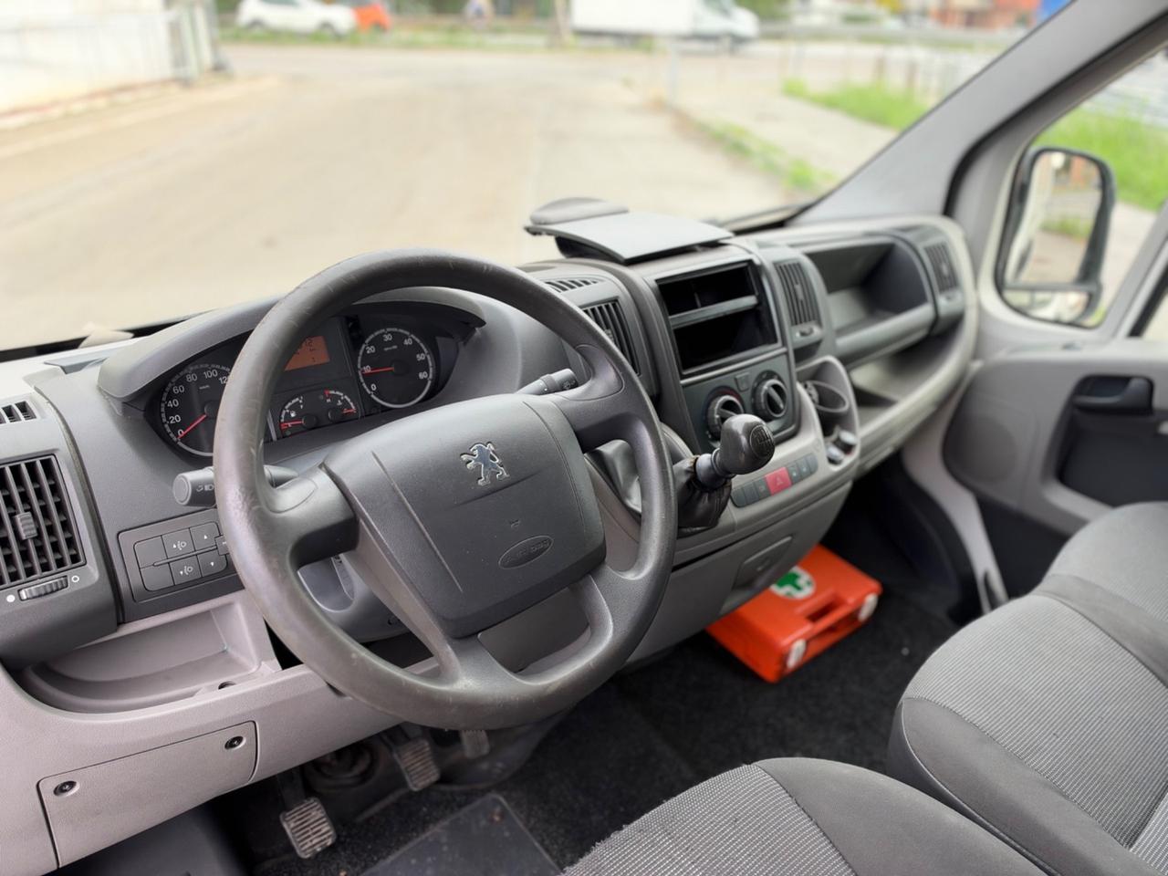 Peugeot Boxer 333 2.2 HDI 120 PC-TN Isotermico