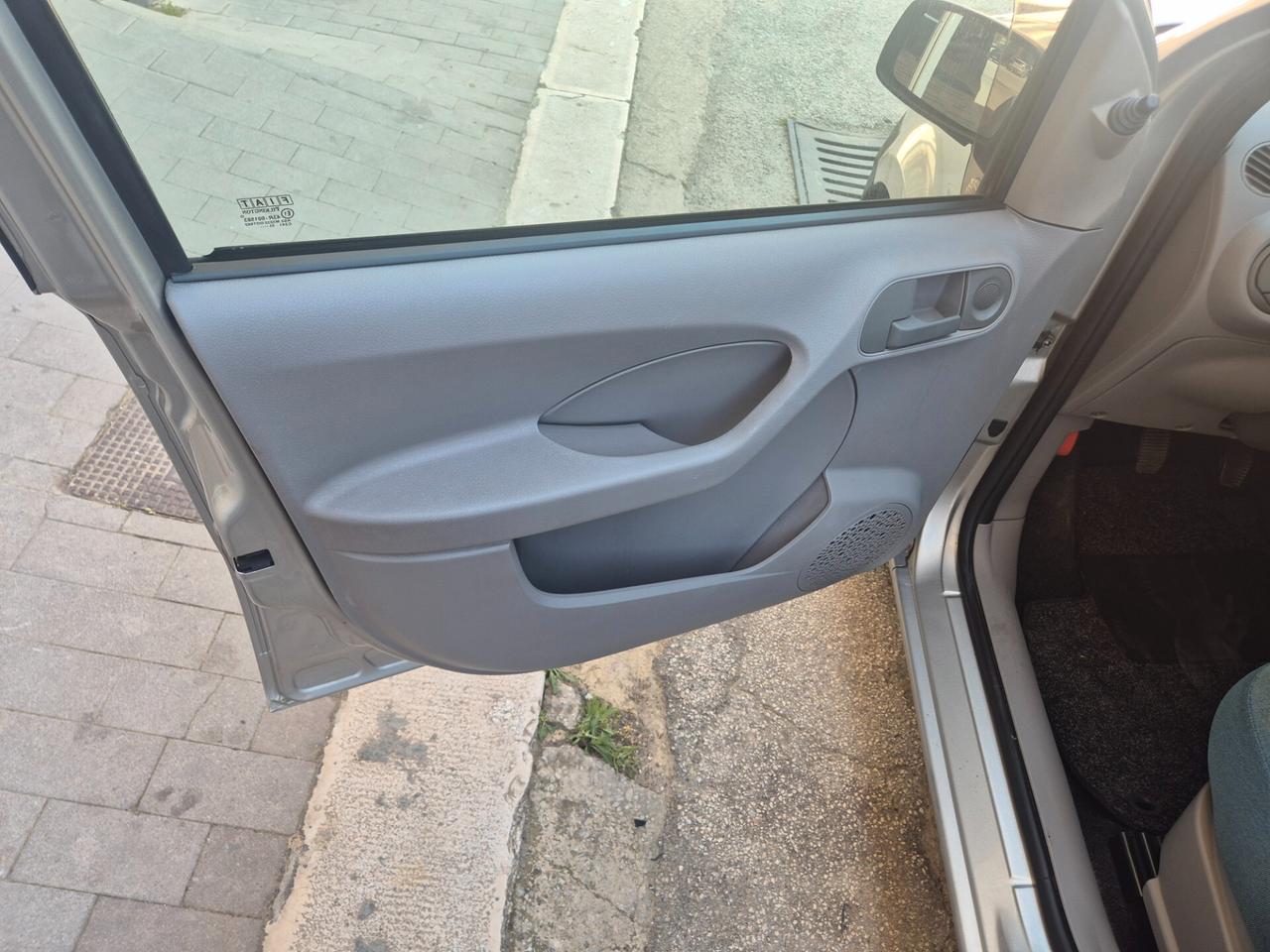 FIAT PANDA 1.1 BENZINA OTTIME CONDIZIONI KM CERTIF
