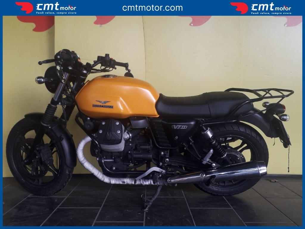 Moto Guzzi V7 - 2016