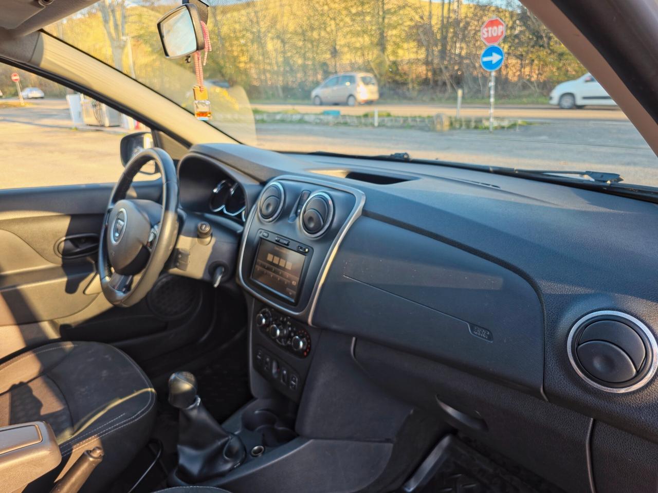 Dacia Dokker 1.5 dCi 8V 90CV Lauréate 2013-E5B Manuale NEO