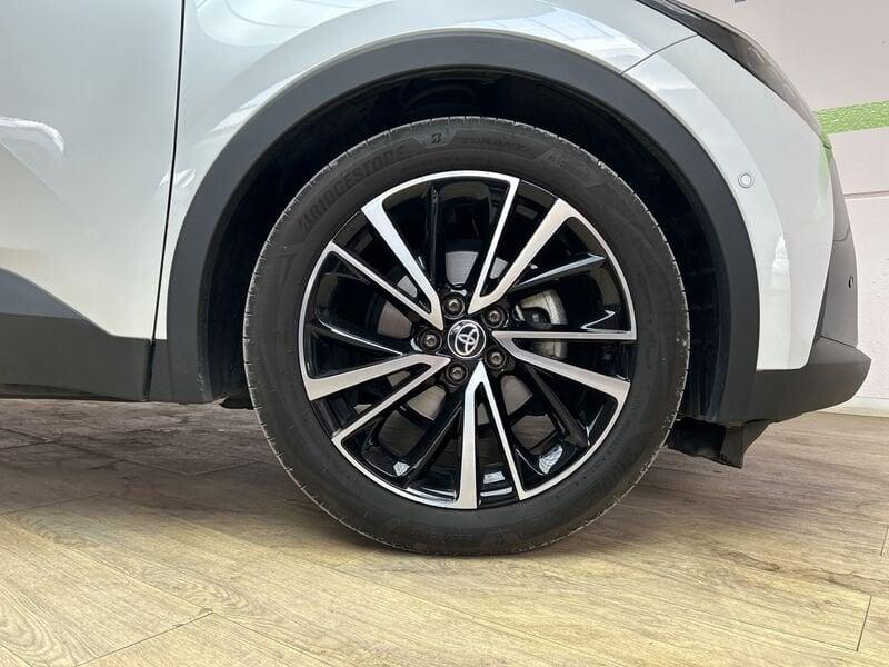 Toyota C-HR 1.8 hv Lounge fwd e-cvt