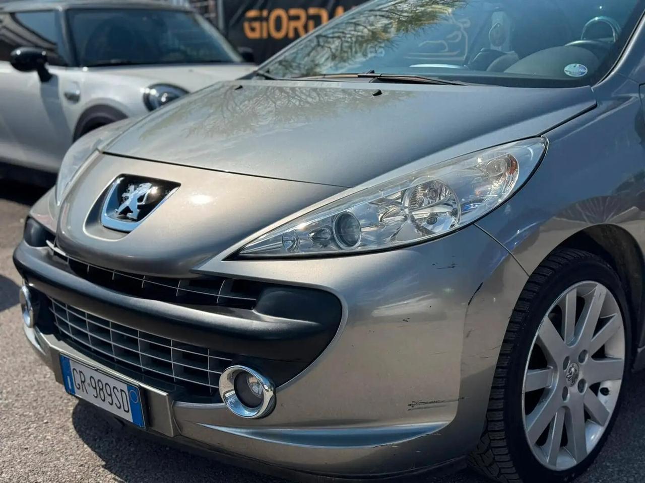 Peugeot 207 1.6 HDi 110CV CC Féline CABRIO