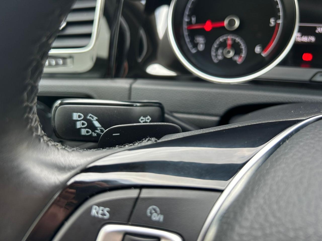 Volkswagen Golf 1.6 TDI 105 Cv DSG HIGHLINE-2013