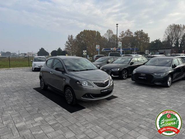 LANCIA Ypsilon 1.0 FireFly Platino Hybrid 5p ANCHE NEOPATENTATI