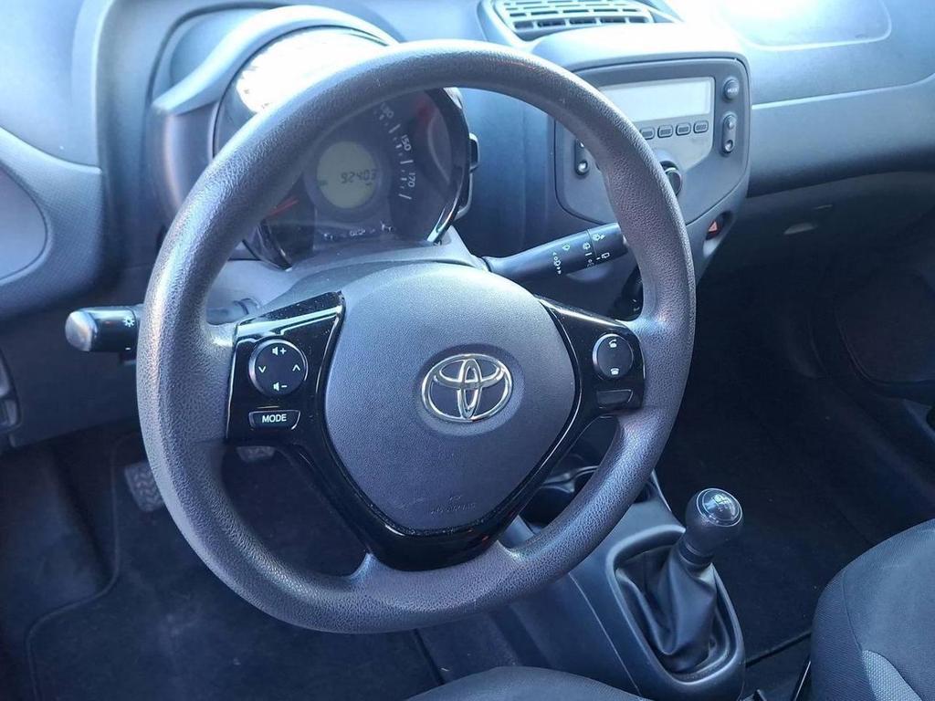 Toyota Aygo 5 Porte 1.0 VVT-i x-business