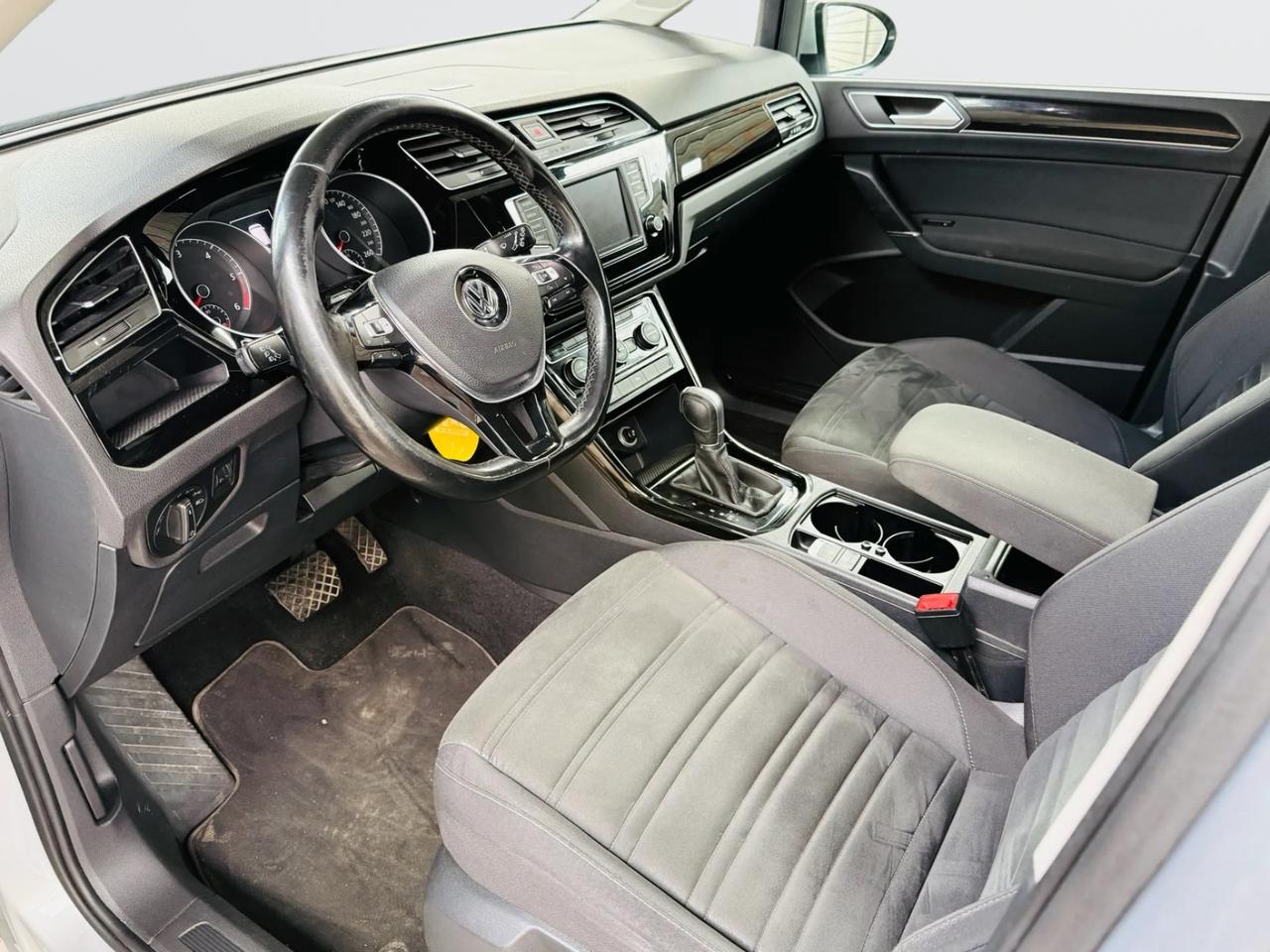 VOLKSWAGEN TOURAN*AUTOMATICA*7 POSTI*1.6*116 CV*